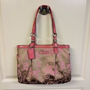 Coach Gallery East West Horse & Carriage Tote in pink F15144